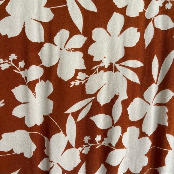 ELOQUII Flare Sleeve Tiered Midi Dress - Picture 6 of 6